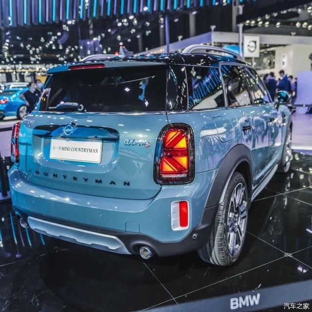  坦克|宝马4系看完只能说真香！WEY竟然发布了一台坦克？2020成都车展！