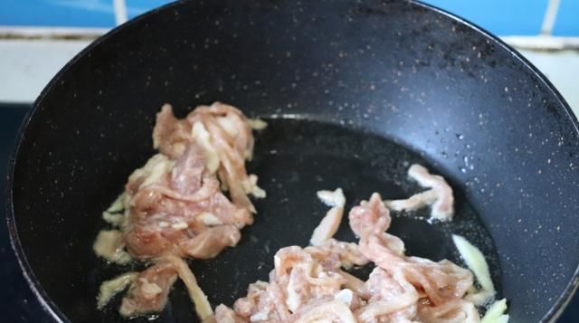  流汗|它是蔬菜界“维C之王”，别看吃着流汗，却能开胃提神，下饭最棒