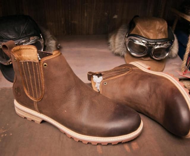  品牌|一代鞋王落幕，富贵鸟不再“富贵”，负债42亿，无奈卖身2.34亿元