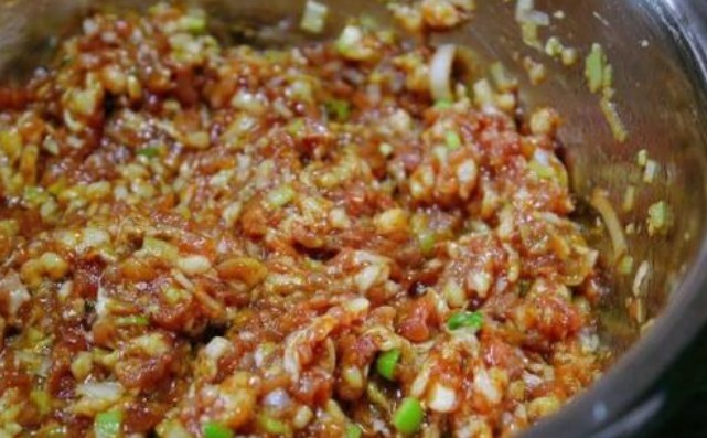 鲜嫩|拌肉馅调料不是越多越好！牢记3放2不放，保证鲜嫩多汁，香喷喷