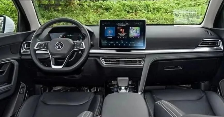 比亚迪|10万预算买高逼格SUV，首推这3款，颜值实力皆具备