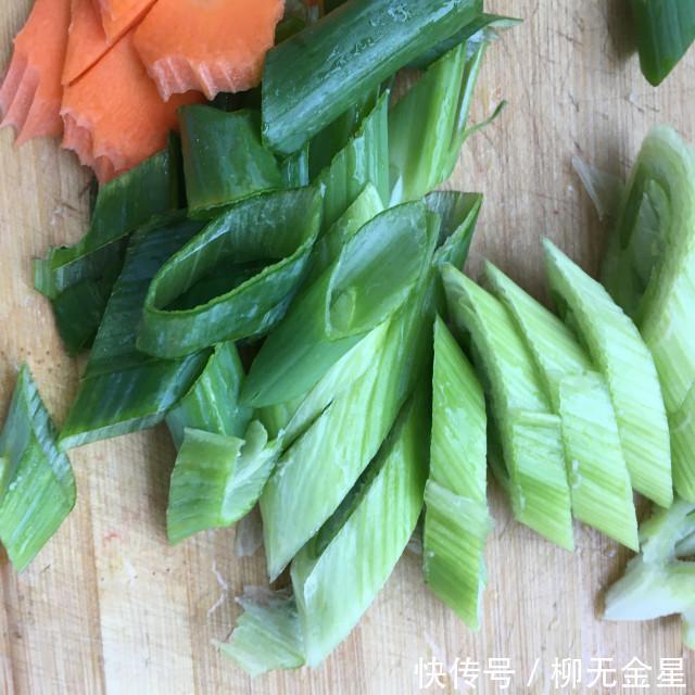 孜然|快手小炒,大葱孜然炒肉片