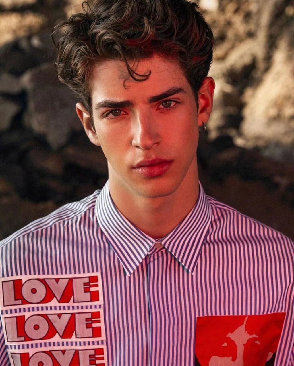  空降|Manu Rios 空降成《名校风暴》新男主！