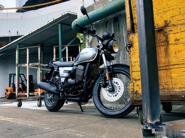 QJMOTOR|又双叒叕，QJMOTOR 250和500复古车来了