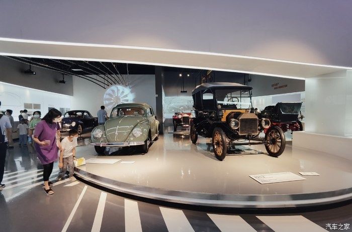 出发|提车后开途观L出发汽车博物馆，培养满足孩子的好奇心！