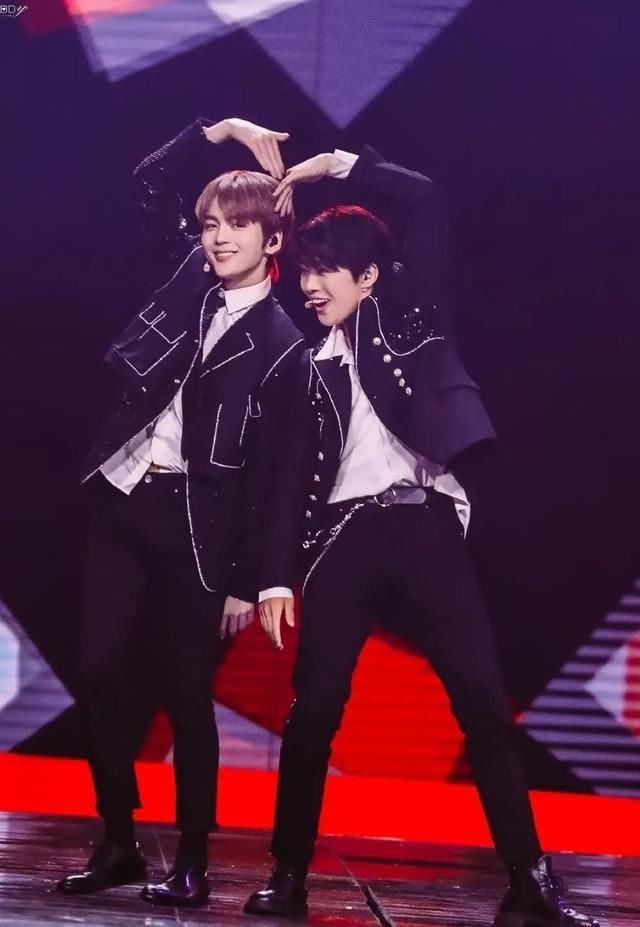  男团|撕成这样的男团，可真不多······