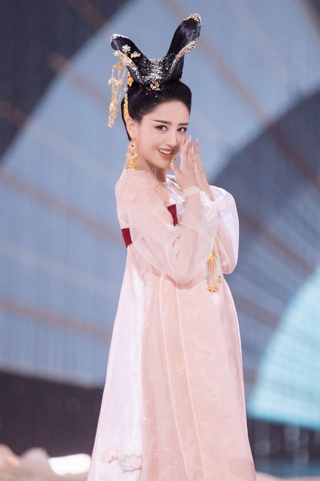  部官|9部官宣定角剧！杨幂许凯合作《爱的二八定律》，《陈芊芊2》续集确认拍摄