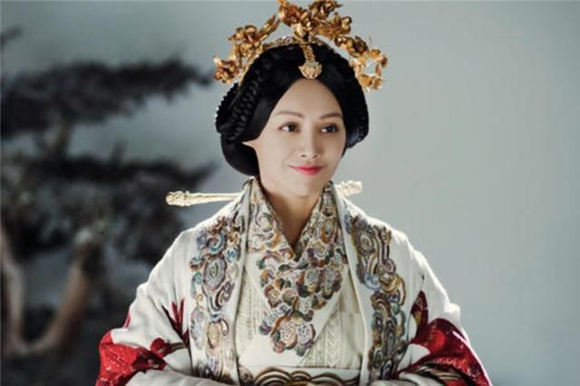  张艺兴|极挑男人帮时隔四年再聚首，张艺兴竟饰演反派，女主更是浪姐中的她