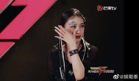 婚姻|黄圣依被淘汰发文告别《浪姐》:没遗憾但不甘,婚姻被质疑很委屈