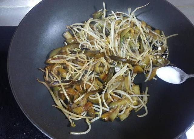 大人|绿豆芽和此食材是绝搭,吃了几十年竟没发现,大人孩子吃得不停筷