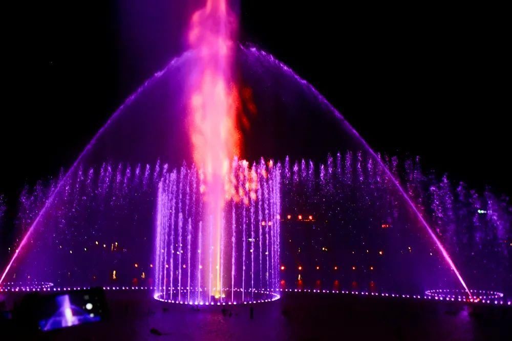  越来越|忻州：今年夏天最美夜景！遗山公园惊艳亮相！忻州越来越好！