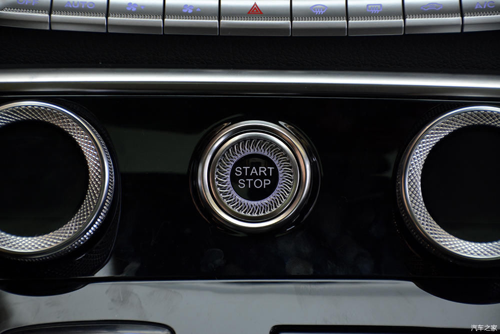  静态|中国品牌新高度 红旗H9静态体验