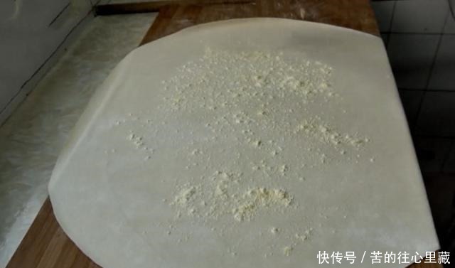 做手|做手擀面时,牢记5大步骤,面条劲道爽滑,一周做3次,雷打不动