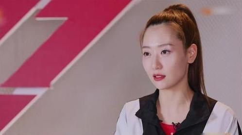  英皇娱乐|英皇都捧不红的白冰，又何尝不是因为自己“作”？