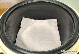  好吃|把红薯直接扔进电饭锅，不用烤箱，出锅比烤的还好吃，又甜又面