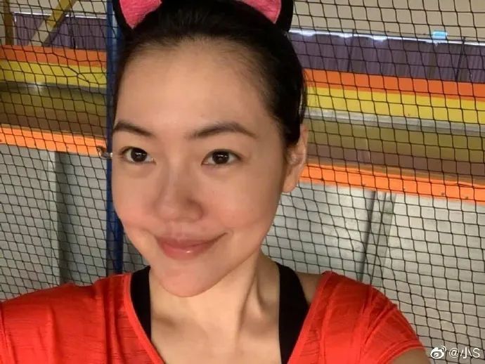 摇钱树|小S“摇钱树”计划稳了！母女同登封面似姐妹这是医美的力量？