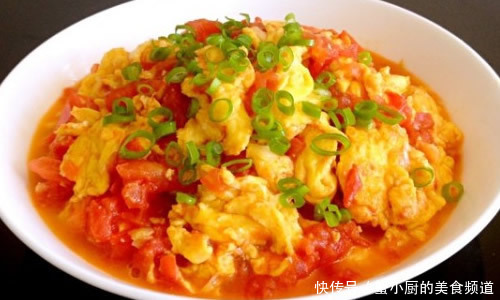 炒出汤汁|西红柿炒鸡蛋，先炒西红柿就错了，难怪不好吃，大厨：这样做才对