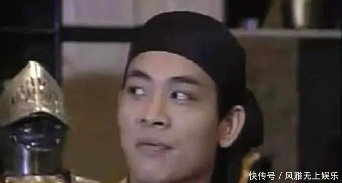 车门|59岁老戏骨坐百万豪车出意外车门和车尾被撞烂，事后还淡定自拍