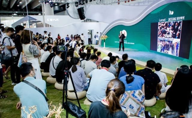  寓言|太空办公的未来寓言