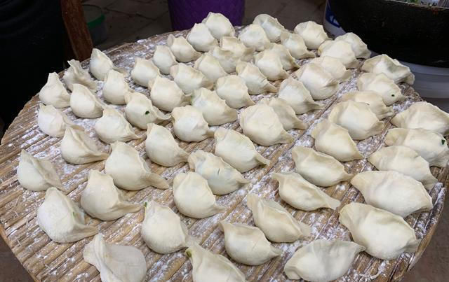  鸡蛋|入伏吃饺子，韭菜肉馅靠边站，最爱吃此馅，清热消暑又美味
