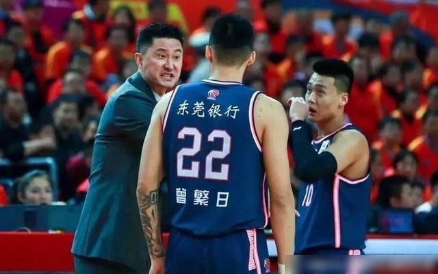  原因|为什么本赛季CBA常规赛最佳教练员奖颁发给杜锋，原来原因在这里