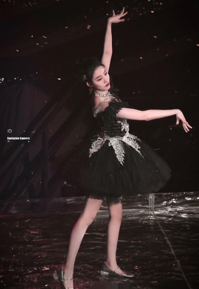  祝贺|SNH48总决赛孙芮勇夺第一，虞书欣赵小棠深夜祝贺，不愧是好姐妹！