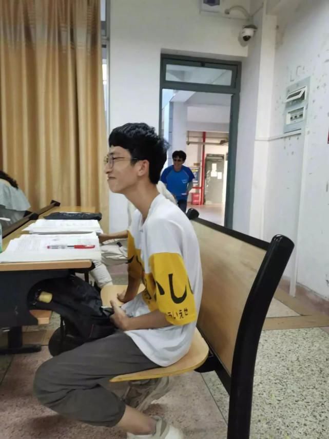 职业|“必须让你吃到老子送的餐，外卖小哥xswl！”哈哈哈这是什么神秘职业啊