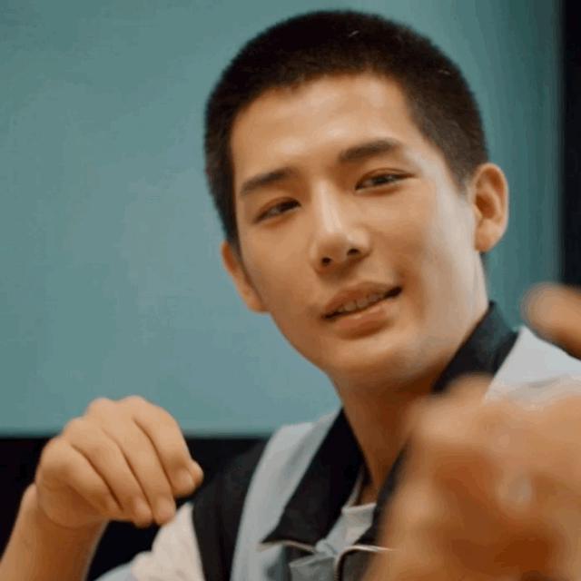 可乐|他是“中传学霸校草”,却只能做个“备胎”……网友:考虑考虑我?