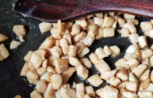 过瘾|入秋后,我家就馋这道菜,色泽诱人,清香脆嫩,一周7次都不过瘾