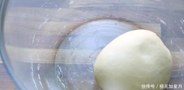 在家|自己在家做一份沙琪玛,好吃!