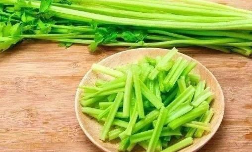  种菜|夏天必吃的3种菜，西蓝花都排不上名，空心菜才是“夏日蔬菜王”