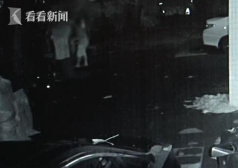 专偷|男子深夜专偷女性内衣裤 心理医生：这病得治！