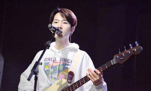 中国|他是《中国好声音》冠军,又参加别的节目夺冠,为何一直不温不火