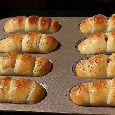  黑胡椒|黑胡椒香肠小餐包