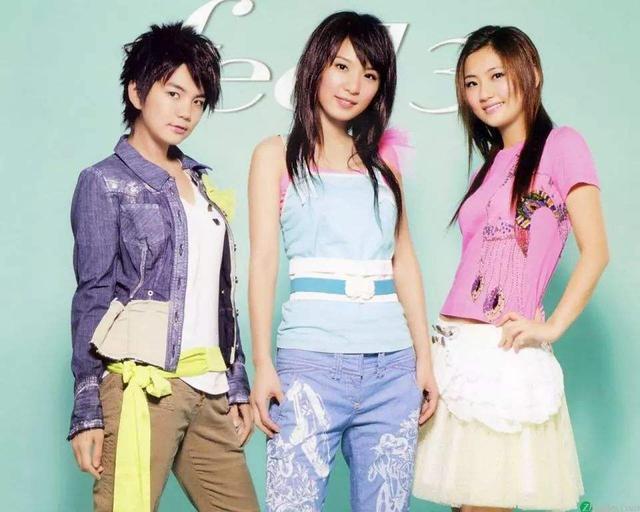 女团选秀|华语第一女子天团出道三年推出50首歌,如今一人失声令粉丝痛心