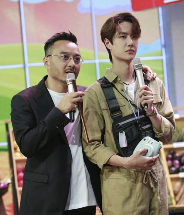  节目|王一博首提摩托比赛眼神落寞，注意汪涵的表现，感情真假一目了然