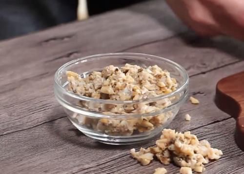 简单|分享一款土豆蛤蜊浓汤,奶香浓郁,简单营养,家中孩子特喜欢