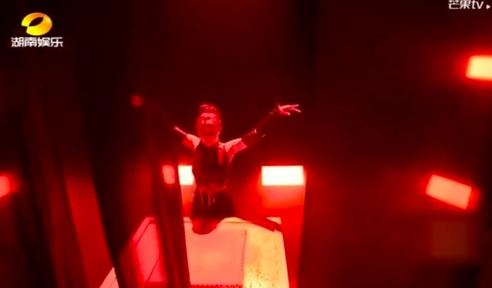  假唱|《乘风破浪》大烂尾，300多小时训练成假唱，宁静拿第一却被狙击