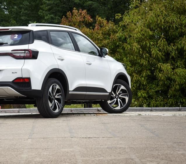  百姓|国产全新“百姓王”，比吉利博越漂亮，配贯穿尾灯，5.89万就带国六