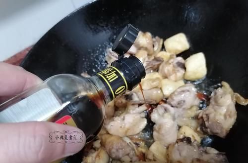  小槐|入伏后，这肉要多吃，比牛羊肉强，不燥不热不上火，焖一锅特馋人