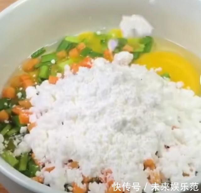 鸡蛋|吃腻了鸡蛋炒苦瓜,不妨来试试苦瓜鸡蛋饼