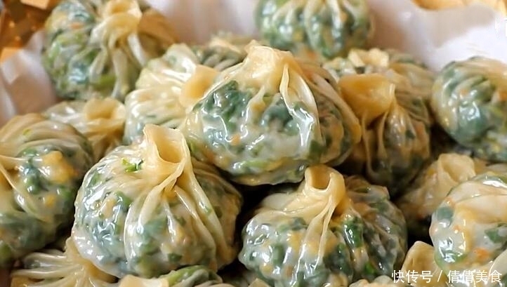  包子|此菜正当季，包成包子，鲜嫩多汁特好吃，做一锅不够吃