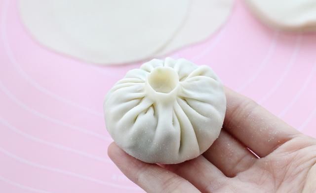 发酵|不揉面不发酵,用饺子皮做水煎包,皮薄馅大倍儿鲜美,当早餐正好