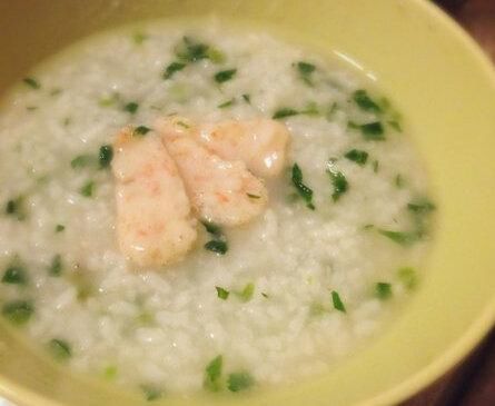  巧克力|吃货美食：椰丝芝麻糖、香蕉巧克力麦芬、虾仁青菜粥的做法