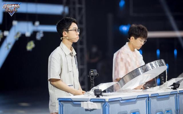  陈智强战队|《最强大脑》幸好是杨易夺得了“脑王之王”，要不然又要被喷了