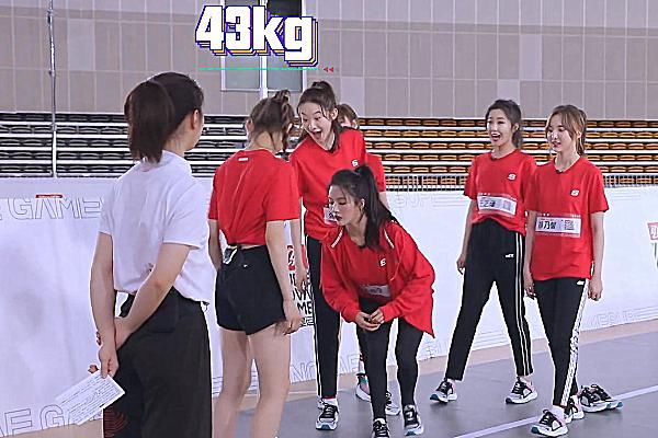  硬糖少女303|硬糖少女全员谎报身高，刘些宁实际身高仅162，陈卓璇差得最多