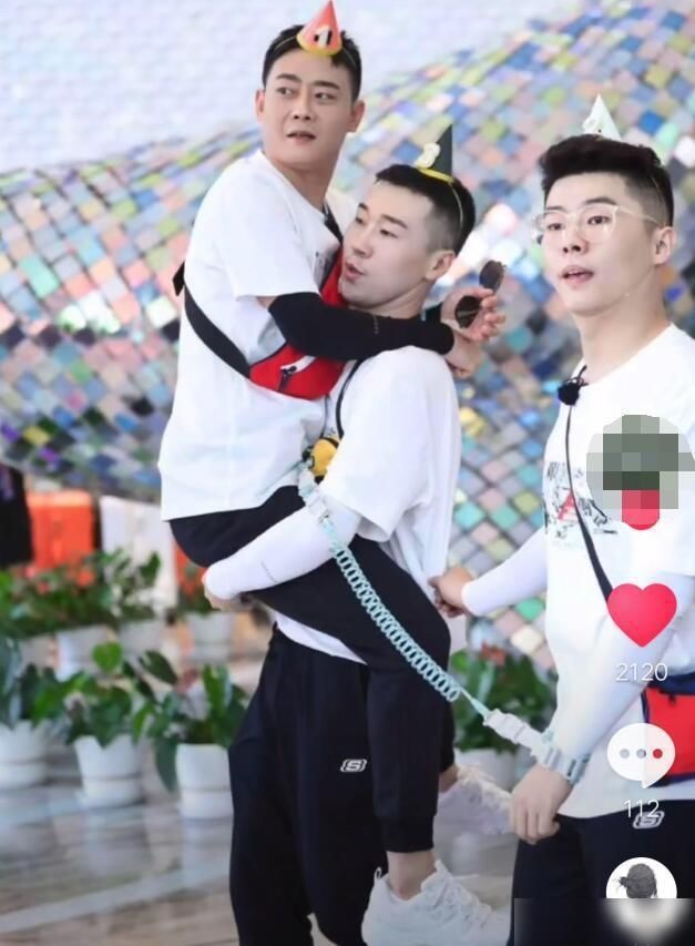 杨九郎|德云社团综上海开录，杨九郎拖家带口上线，张云雷已在赶来的路上