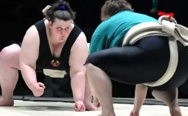 真的|日本史上最重相扑,一年内狂减 200 斤,真的不要太萌了