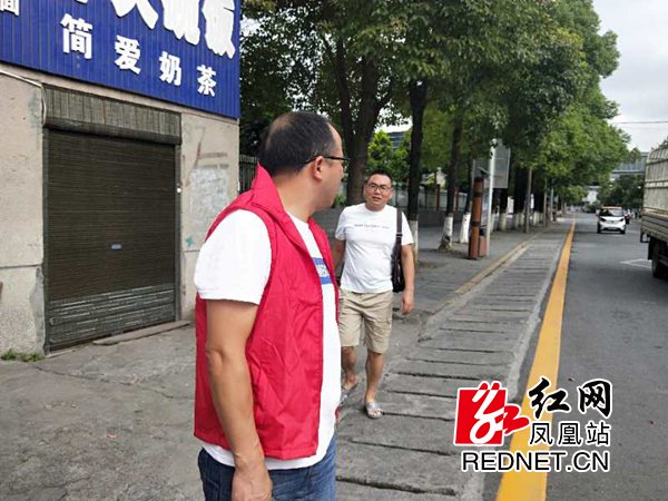 服务|凤凰县城投办开展“文明交通、文明旅游”劝导志愿服务活动