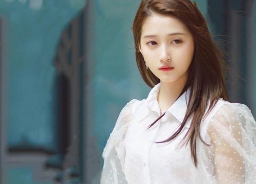  火线|鹿晗《穿越火线》定档，发“火星文”宣传，关晓彤却没反应